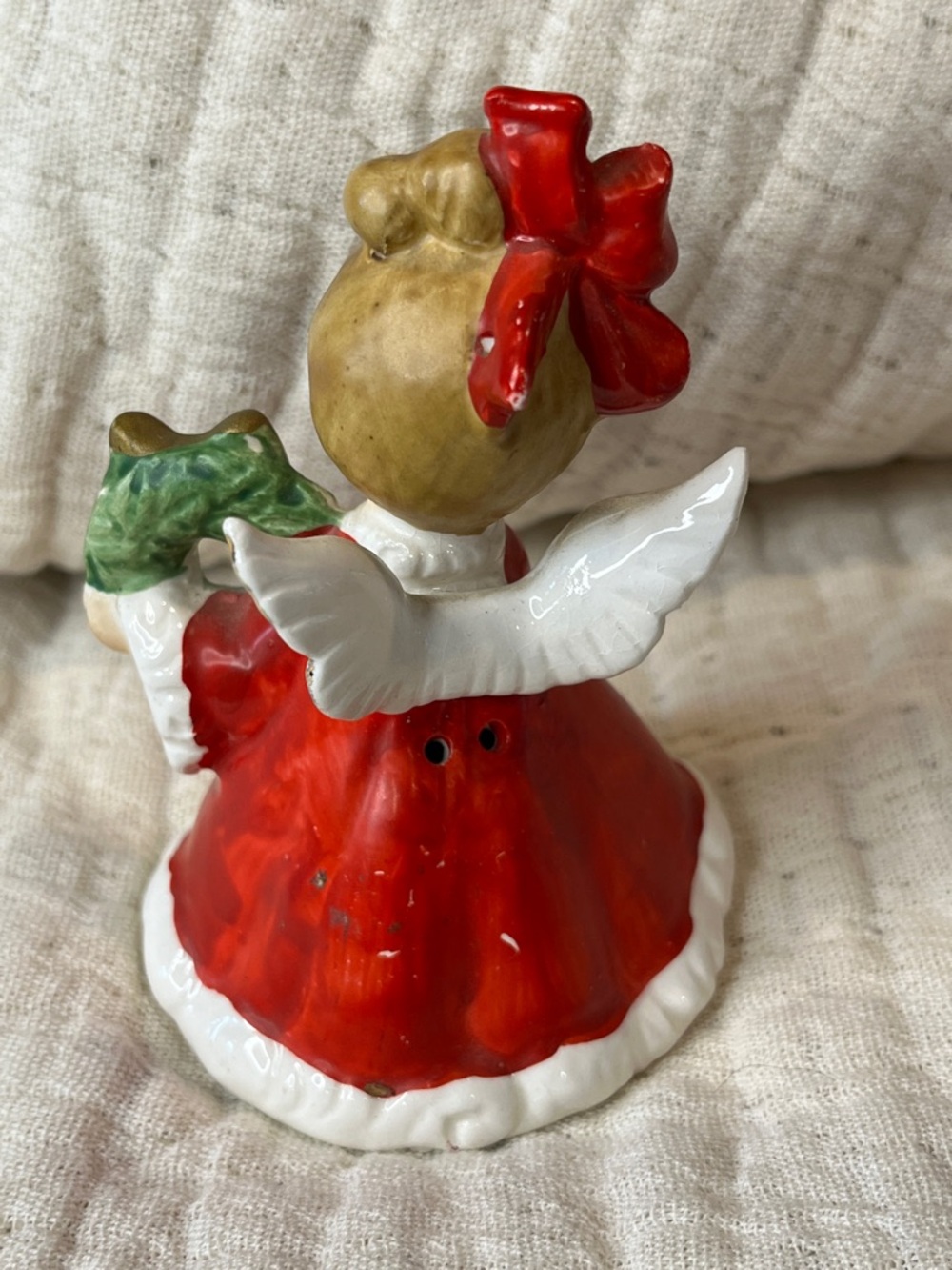 Vintage Josef Christmas
Angel Holding Holiday Wreath Ceramic *missing bell - Picture 7 of 12